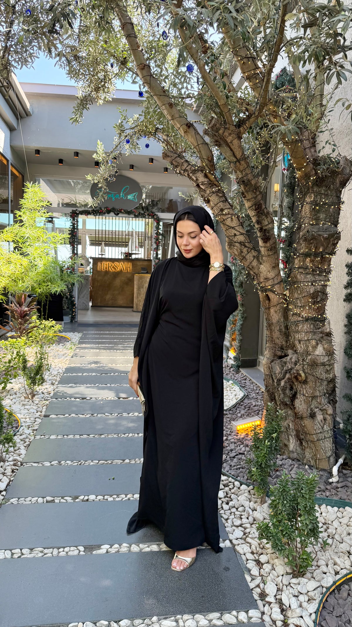 medine ipeği siyah elbise